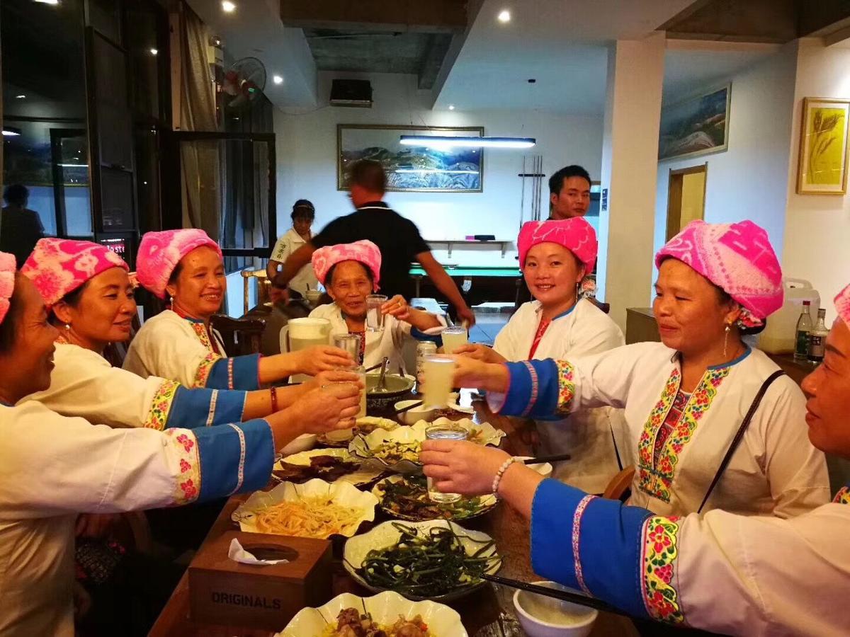 Travelling With Hotel Long Ji Ping An 竜勝 エクステリア 写真