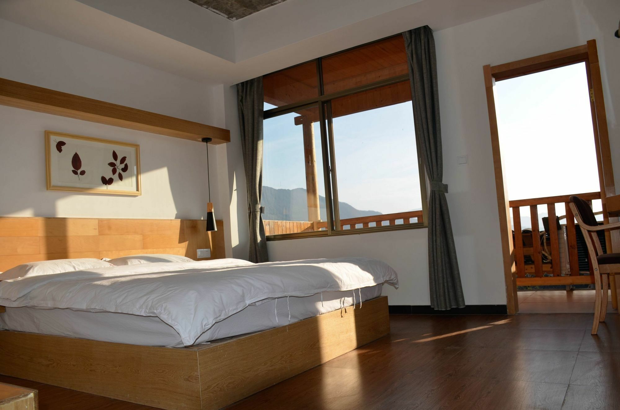 Travelling With Hotel Long Ji Ping An 竜勝 エクステリア 写真